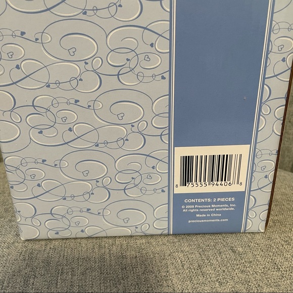 NIB Precious Moments Graduation Porcelain Cross with Stand - Picture 6 of 6